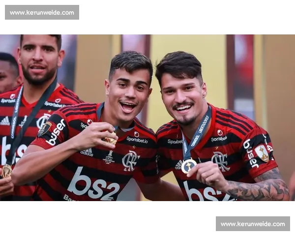 雷尼尔：五年漂泊终返巴西，欧洲豪门的关爱荒漠