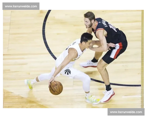 林书豪对阵猛龙一战回顾关键表现与赛场影响力解析全面复盘与历史意义探讨